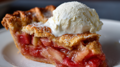 Best Rhubarb Pie Recipe