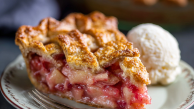 Easy Rhubarb Pie Recipe