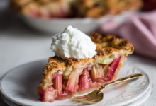 Homemade Rhubarb Pie