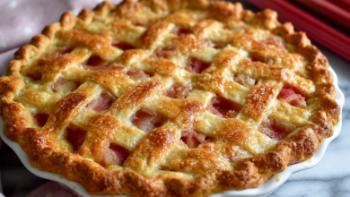 Old Fashioned Rhubarb Pie