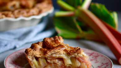 Simple Rhubarb Pie Recipe