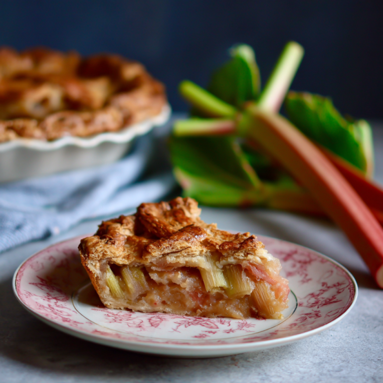 Simple Rhubarb Pie Recipe