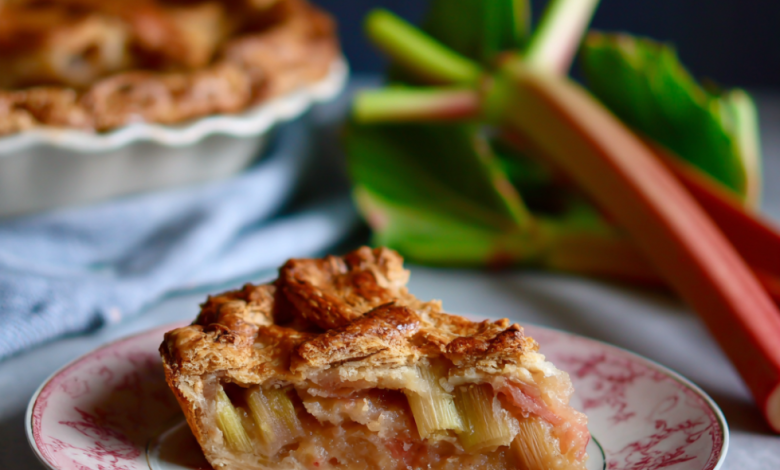 Simple Rhubarb Pie Recipe