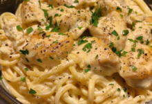 Crockpot Chicken Alfredo: Creamy, Flavorful, Easy