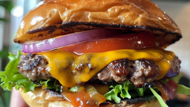 Best Juicy Homemade Burgers with Tender Meat and Flavorful Fixings